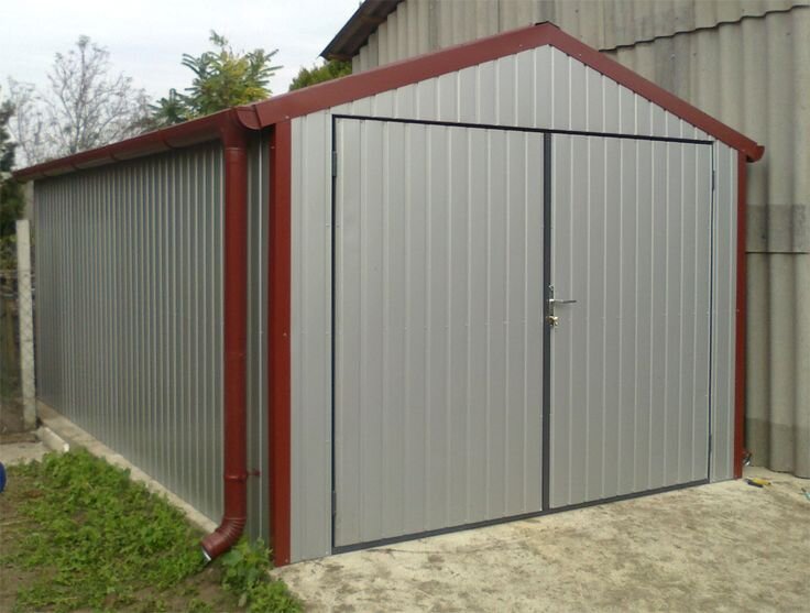 Facem garaje din panou sandwich